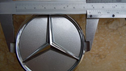 Capacele Jante aliaj Mercedes