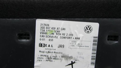 Capitonaj dreapta Portbagaj Original cod 3G5867428At VW Passat B8