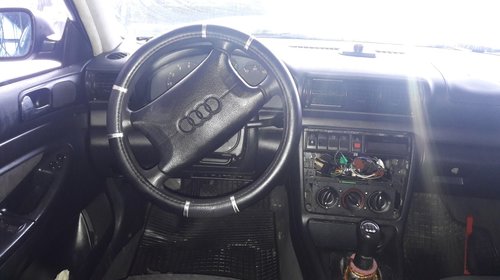Capota Audi A4 B5 1995 Limuzina 1.6 i