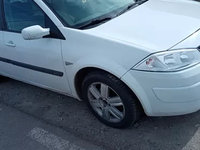 Capota față Renault Megane 2 an 2006 Facelift Capota fata alba