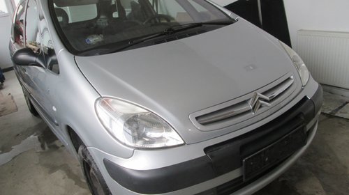 Capota fata argintie cu grila capota Citroen Xsara Picasso 1.6 HDI facelift 2005 2006 2007 2008