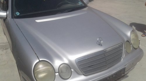 Capota fata Mercedes E Class, W210, fabricatie 1996-2002