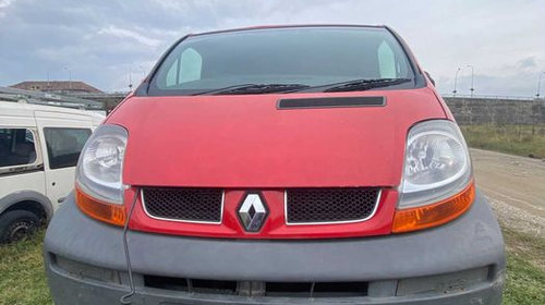 Capota fata Renault Trafic din 2005