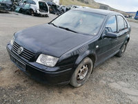 Capota fata Volkswagen Bora 2001 1.6 Benzina Cod motor AZD 105CP/77KW