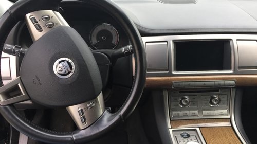 Capota Jaguar XF 2010 Berlina 3.0 V6