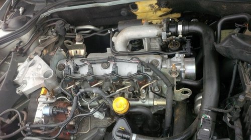 Capota motor pentru Renault Laguna 2 hatchback / combi 1.9dci 88kw
