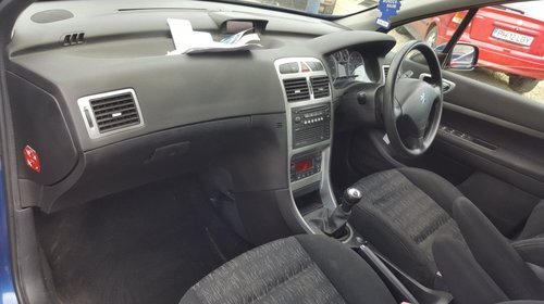 Capota Peugeot 307 2005 hatchback 1.6HDi