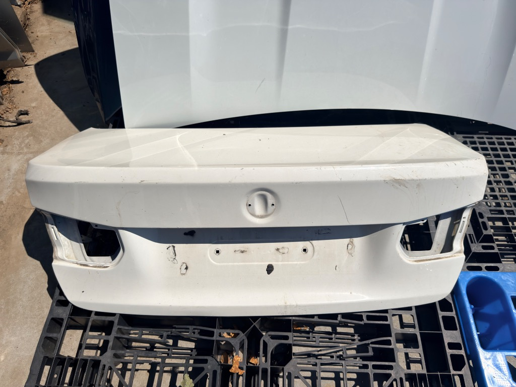 Capota Portbagaj BMW Seria 3 F30