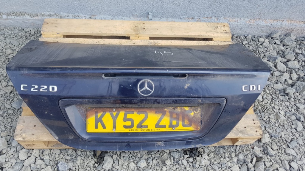 Capota portbagaj C Class W203