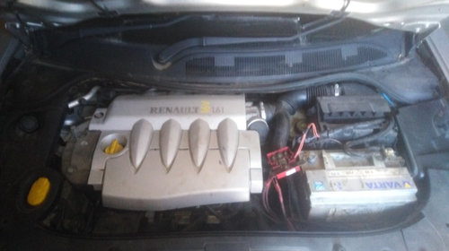 Capota portbagaj spate Renault Megane 2 2005 Cabrio 1.6 benzina (K4M)