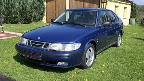 Capota saab 9-3 albastru