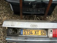 CAPOTA SPATE PORTBAGAJ CU LAMPA TRIPLA AUDI 80 1990