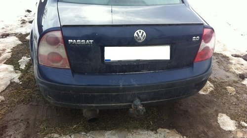 CAPOTA SPATE/portbagaj VW PASSAT 2.0i 2001-2005