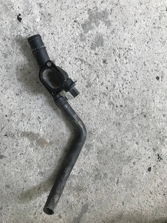 Carcasa corp termostat a6 c6 passat b6 a