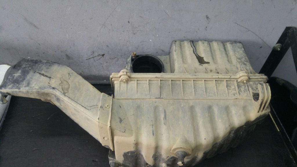 Carcasa filtru aer 2.7 d ssangyong rexto