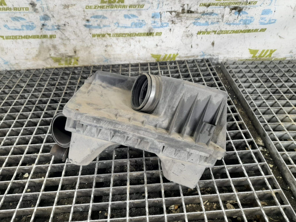 Carcasa filtru aer 4613885936 1.9 cdti Z19DTH Opel Zafira B [2005 - 2010] 1.9 cdti Z19DTH