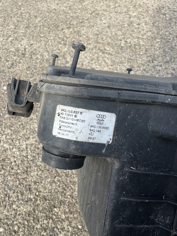 Carcasa filtru aer Audi A4 B8/ A5 8t 3.0