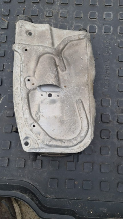 Carcasa filtru aer C class w212 w204 an 2010 motor 2.2 cdi