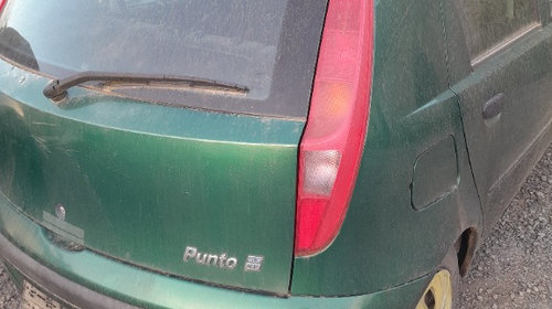 Carcasa filtru aer Fiat Punto 2000 hatchback 1.2 benzina