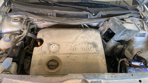 Carcasa filtru aer Volkswagen Bora 2002 limuzina 1.6 benzina