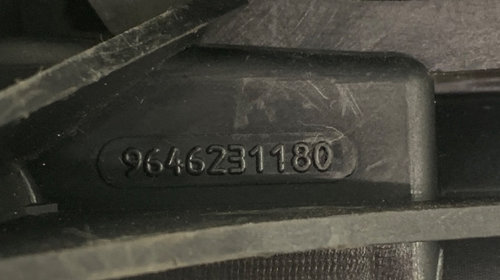 Carcasa filtru combustibil PEUGEOT 206 CC (2D) [ 2000 - > ] HDi 110 (9HZ (DV6TED4)) 80KW|109HP, CITROËN C3 I (FC_, FN_) [ 2002 - > ] HDi (8HX (DV4TD)) 55KW|75HP OEM 9646231180