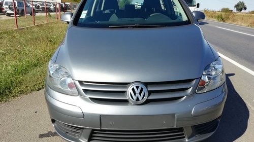 Carcasa filtru motorina Volkswagen Golf 5 Plu