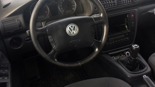 Carcasa filtru motorina Volkswagen Passat B5 2004 combi 2,5 tdi