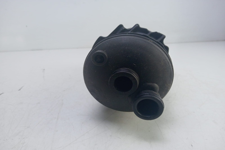 Carcasa filtru ulei 3.0 tdi 8558686 Audi