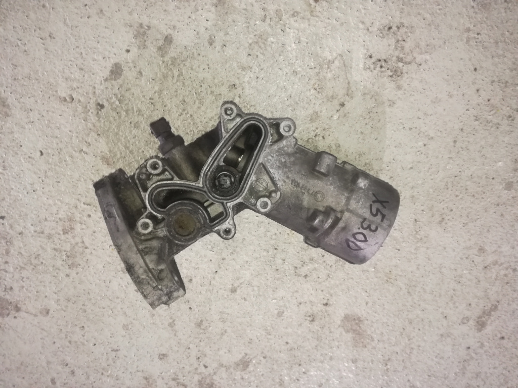 Carcasa filtru ulei Bmw X5 E70 3.0 d,cod 7788453