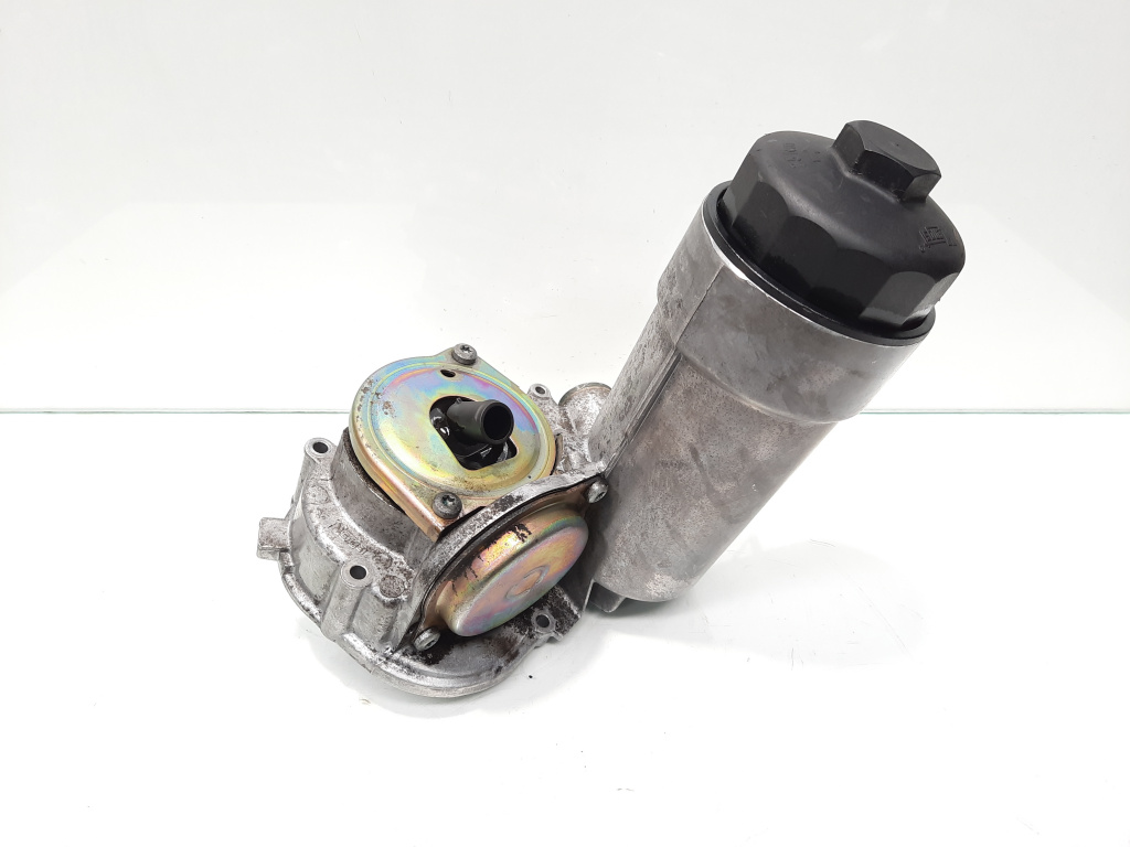 Carcasa filtru ulei, cod 059115405G, VW Passat (3B3), 2.5 TDI, AKN (idi:466759)