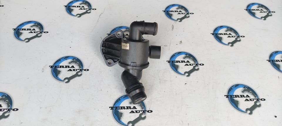 Carcasa termostat Audi A4 B8 2.0 TDI cod: 03L121111AD