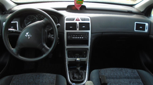 Carenaj aparatori noroi fata Peugeot 307 2007 Hatchback 1.6