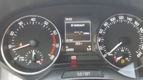 Carenaj aparatori noroi fata Skoda Fabia 2016 Hatchback 1.2 TSI
