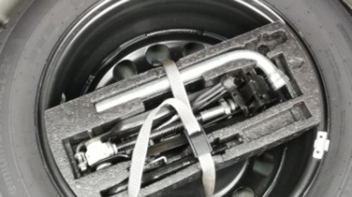 Carenaj aparatori noroi fata Volkswagen Golf 6 2011 break 1.6 diesel