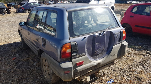 Carlig de Remorca Toyota Rav 4 2.0 Benzina 1995