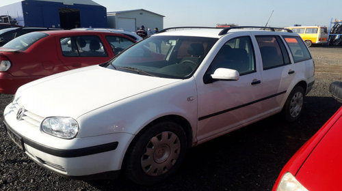 Carlig remorca COMBI Volkswagen VW Golf 4 [1997 - 2006] wagon 1.9 TDI MT (115 hp)