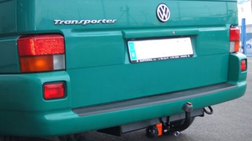 Carlig remorcare auto VW Transporter T4