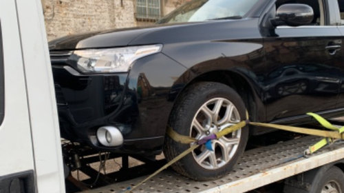 Carlig remorcare Mitsubishi Outlander 2015 SUV Hybrid Electric