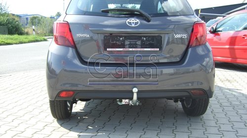 Carlig remorcare Toyota Yaris 2014 - , Demont