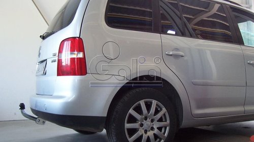 Carlig remorcare Volkswagen Touran 2002-