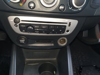 Casetofon cu navigatie si ecran navi. Renault megane 3 1.5 dci an 2012