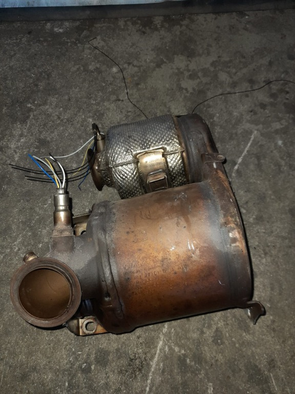 Catalizator filtru de particule dpf 2.0 tdi CUN Euro 6 04l131902f 04l131723ct Volkswagen VW Golf generatia 7 [
