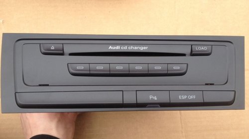CD changer Audi A5 cod 8T2035110B