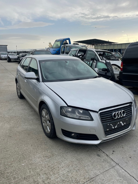 CD player Audi A3 8P 2010 HATCHBACK 1.6 