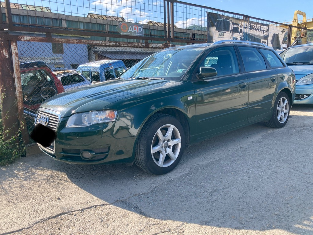 CD player Audi A4 B7 2007 Combi 1.8