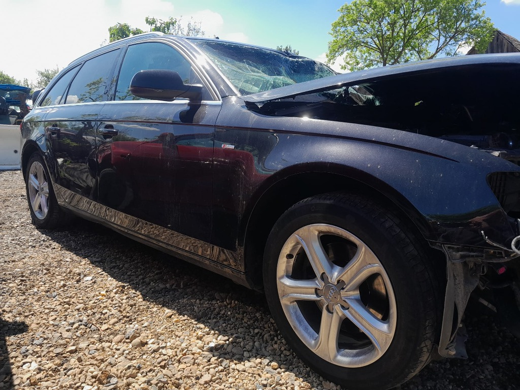 CD player Audi A4 B8 2011 BREAK VARIANT 