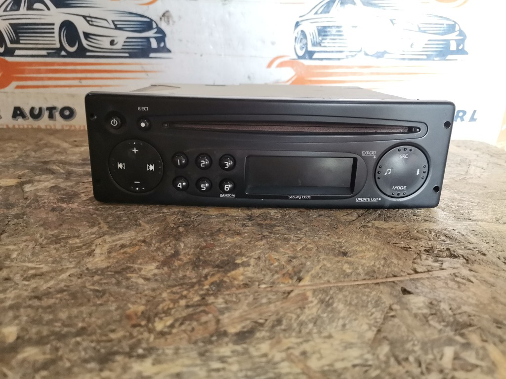 Cd player auto dacia logan 1 1.5 dci Cod