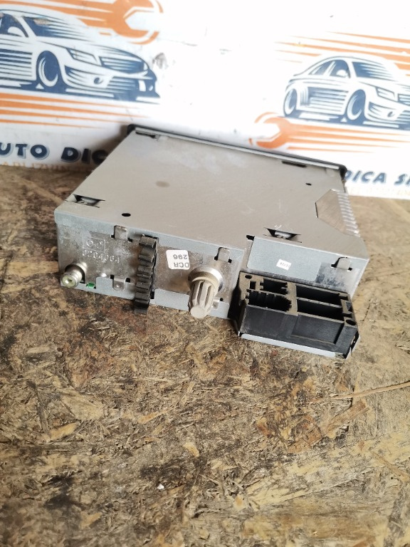 Cd player auto dacia logan 1 1.5 dci Cod