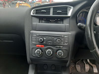 CD player Citroen C4 2013 Hatchback 1.6 HDi 92 (DV6DTED)