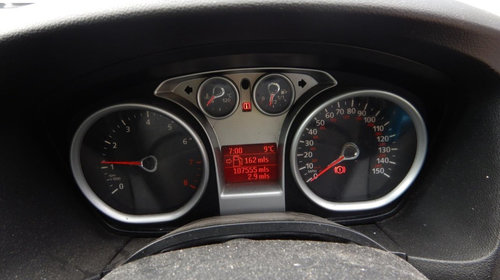 CD player Ford Focus 2 2008 Hatchback 2.0i